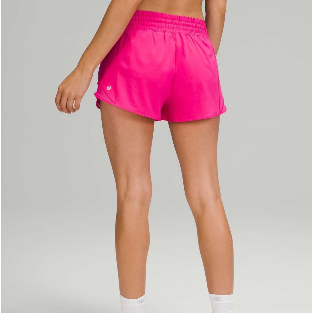 Lululemon 2.5” HR sonic pink hotty hot shorts